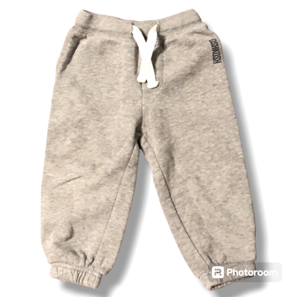 🌱5/$25🌱 Gray Oshkosh Sweatpants - Size 24M